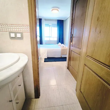 Central Apartment Beach * טורבייחה