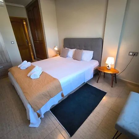 Central Apartment Beach דירה טורבייחה